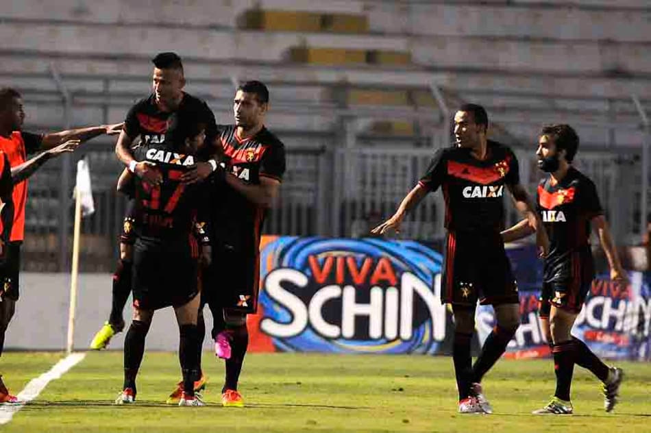 TEMPO REAL! Ponte recebe o Sport e mira dormir no G4