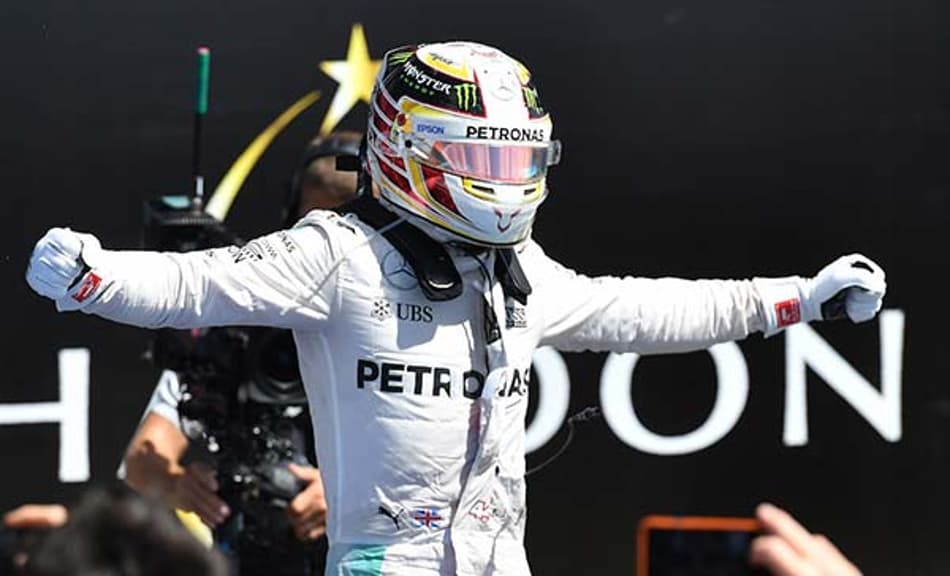 Hamilton mantém a hegemonia, vence tranquilo e se aproxima de Rosberg