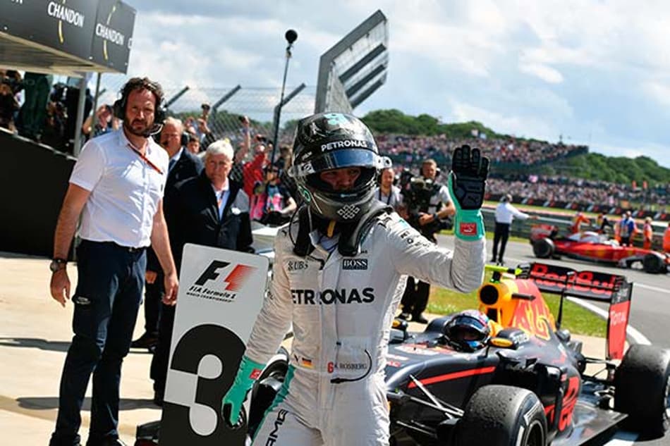 Mercedes oficializa intenção de apelar sobre punição de Rosberg