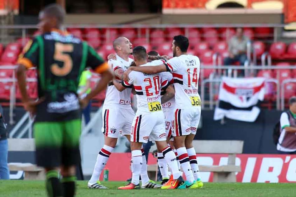 São Paulo 3×0 América-MG: veja como foi o vestiário no Morumbi