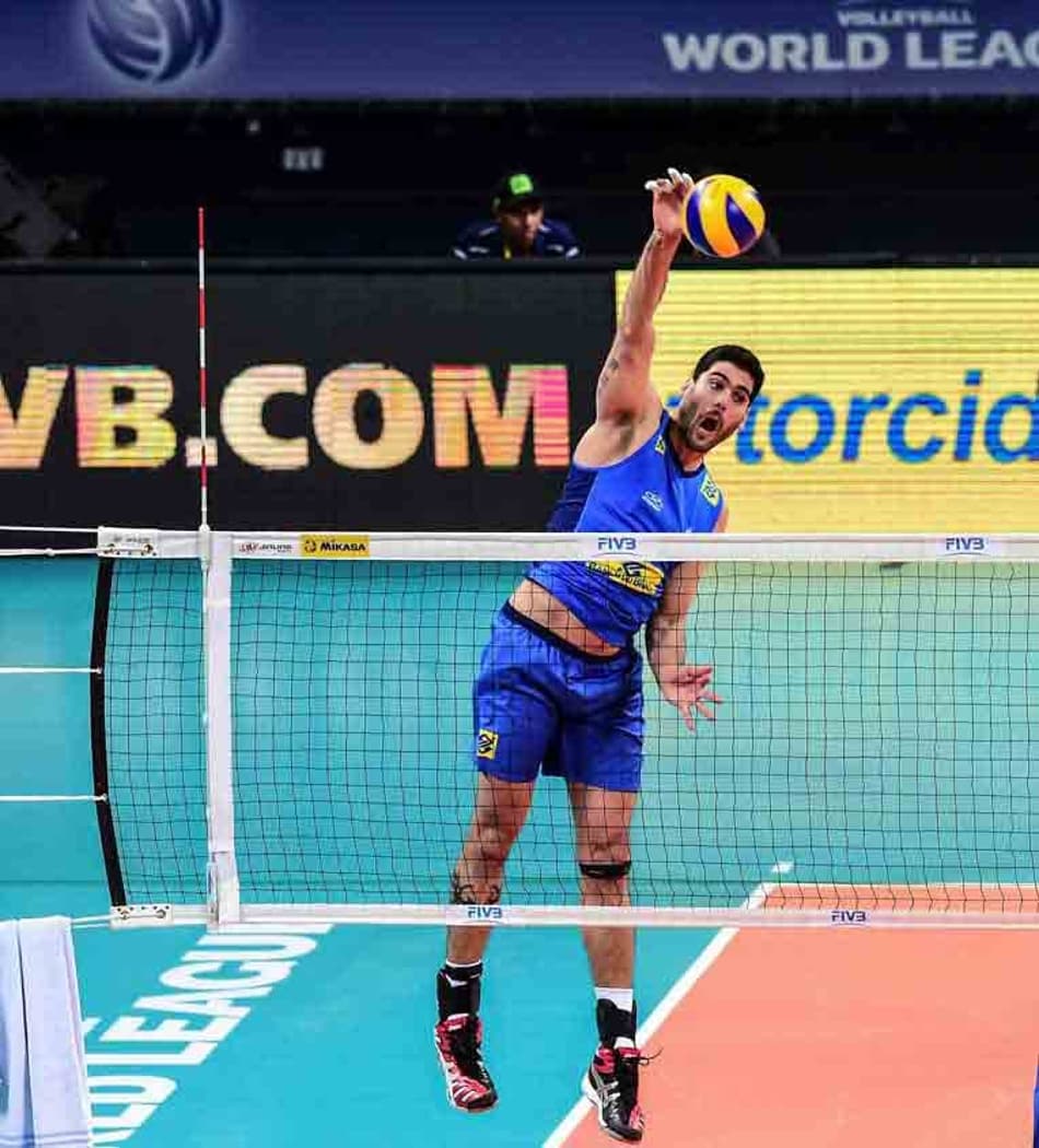 Vôlei: Oposto da Seleção fala sobre confrontos diante da Itália e dos EUA