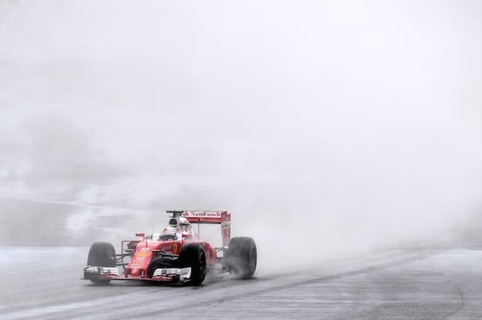 Vettel: Nenhum piloto confia nos pneus de chuva extrema