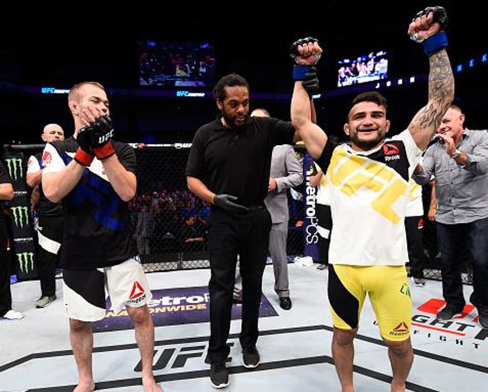 John Lineker sobe três posições e entra no top 5 em ranking do UFC
