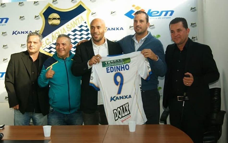 Edinho , filho de Pelé, estreia como técnico do Água Santa
