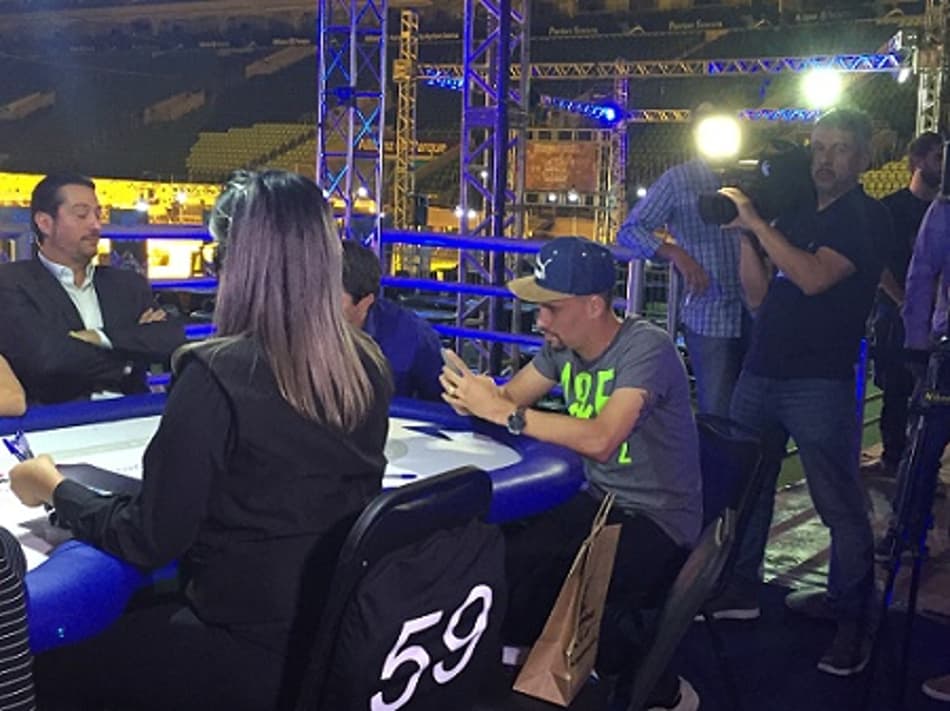 Jogadores do Palmeiras participam de evento de pôquer no Allianz Parque