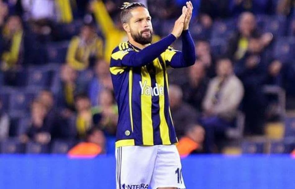 Diego rescinde com Fenerbahçe e pode fechar com o Fla. Siga o dia do Rubro-Negro