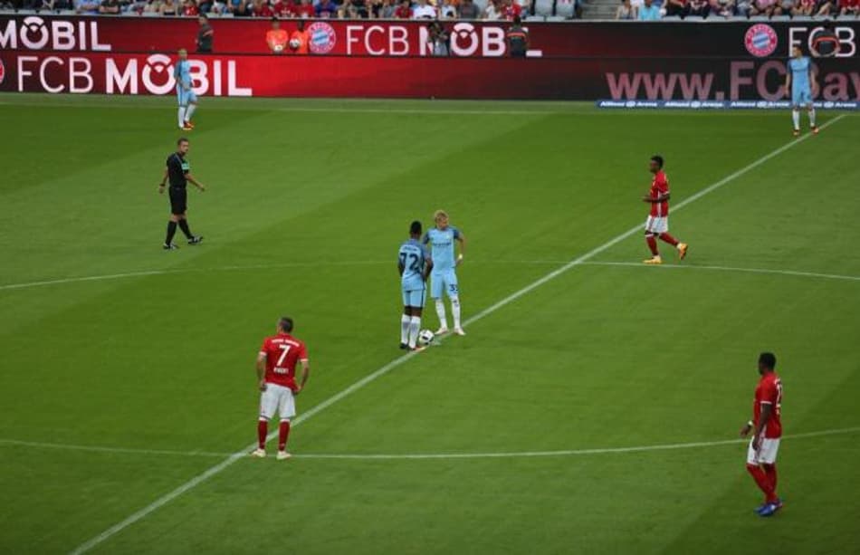 AO VIVO! Em dia de estreia de Guardiola, Manchester City encara o Bayern de Munique