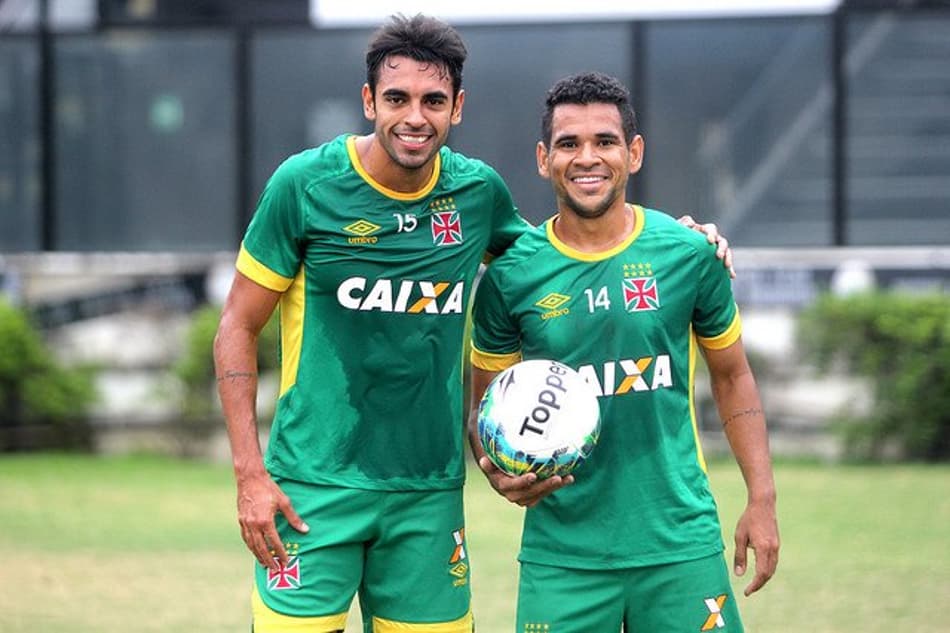 Dutra e Ederson ressaltam felicidade em vestir a camisa do Vasco