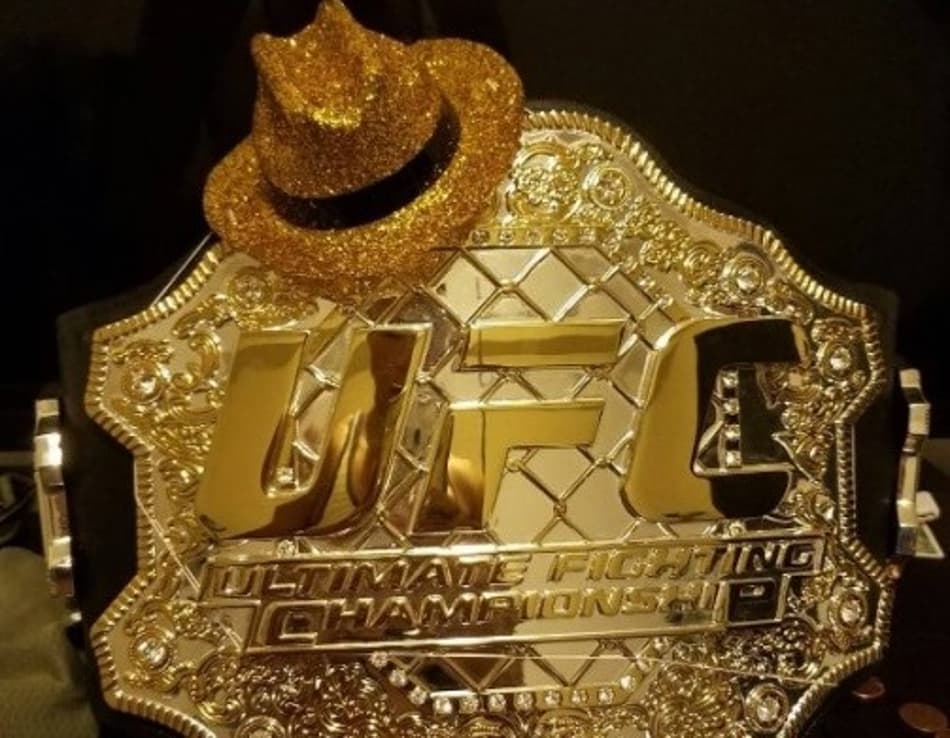 Amanda promete levar cinturão do UFC na bagagem para o Brasil