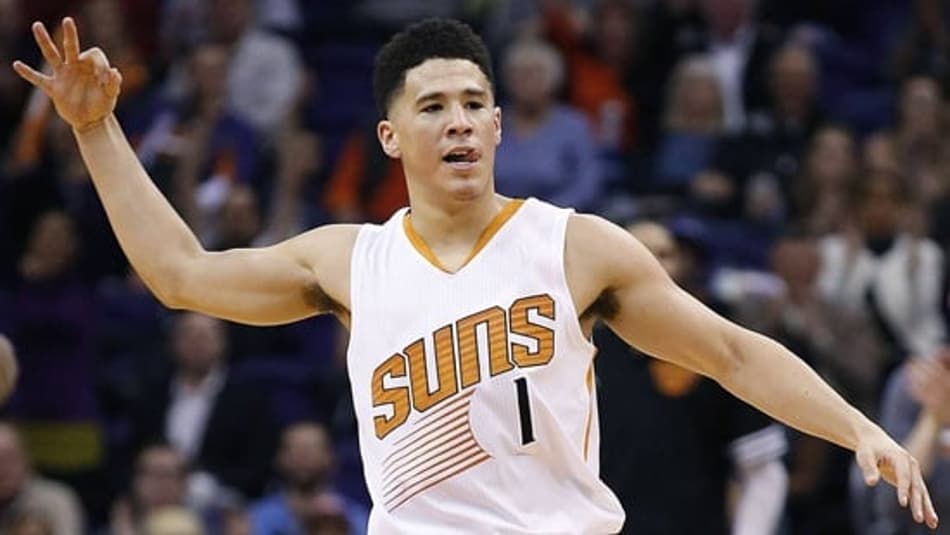 Draymond Green celebra grande fase de Booker, mas suplica: “Tirem-no de Phoenix”