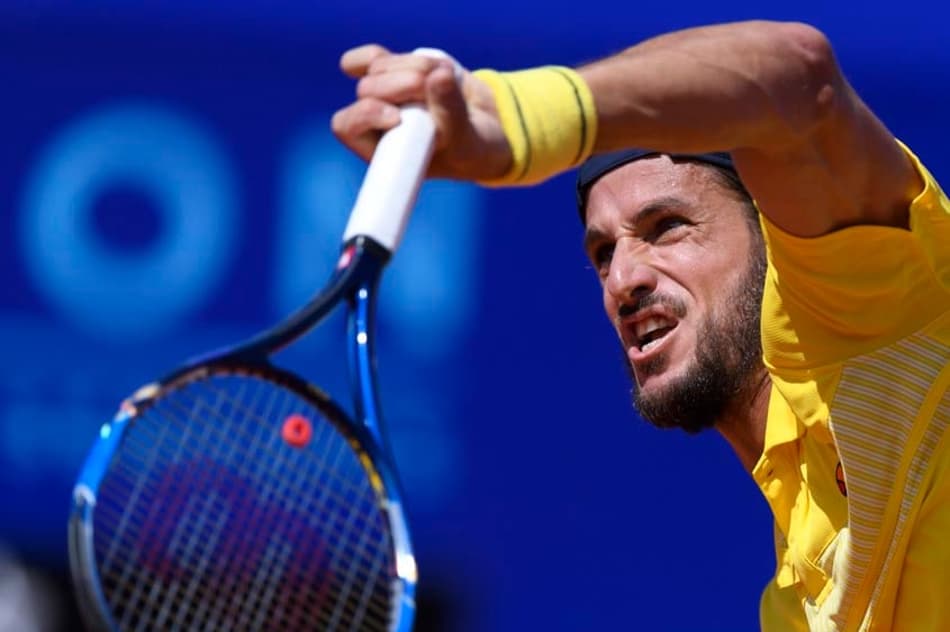 Lopez vence duelo de veteranos contra Monaco em Chengdu
