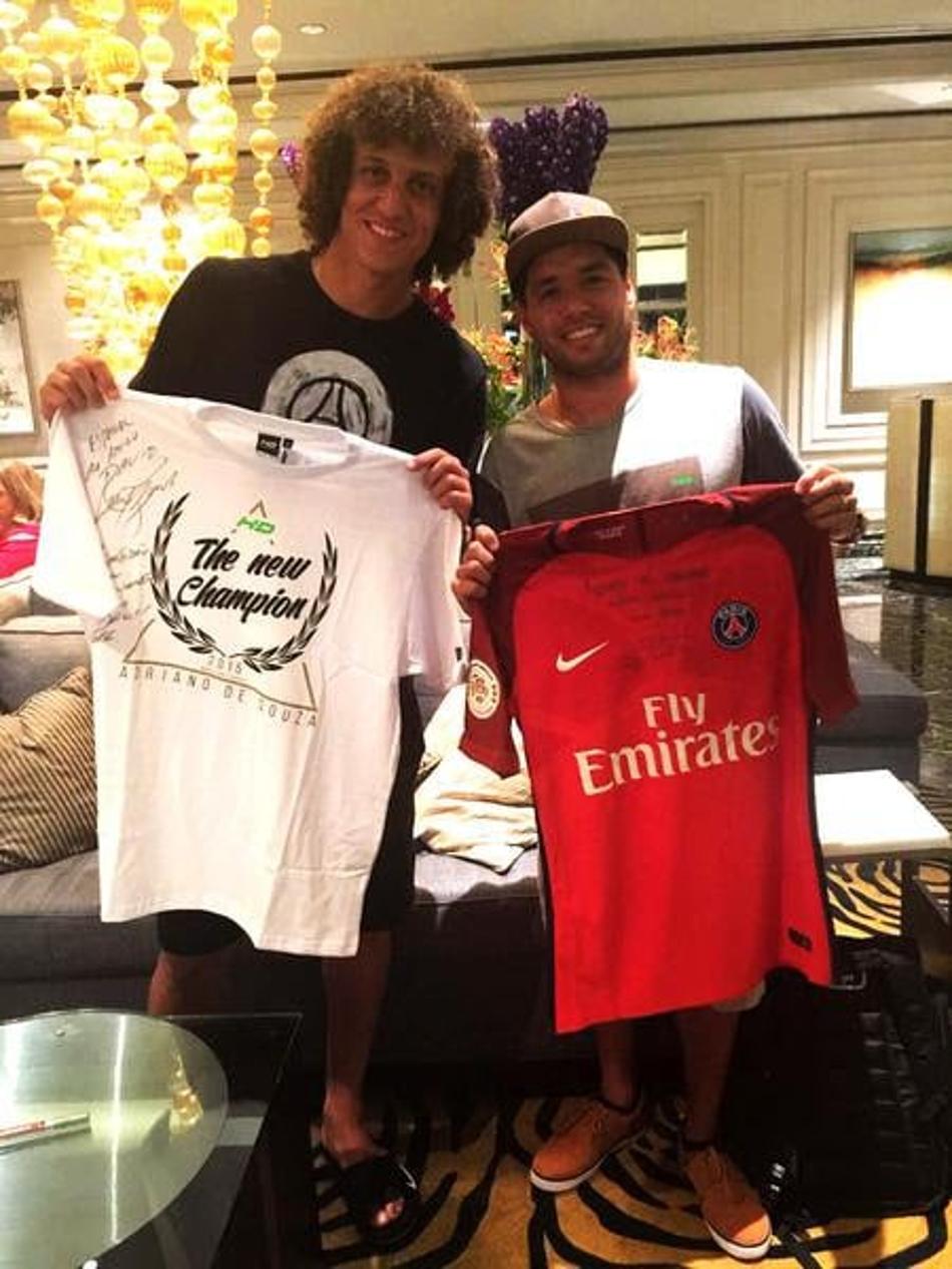 David Luiz e Mineirinho trocam elogios em encontro nos EUA