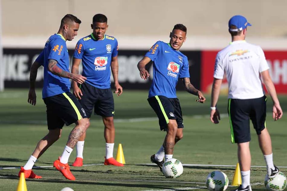 AGORA! Seleção Brasileira faz últimos ajustes para amistoso