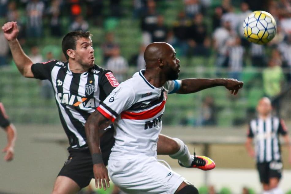 AO VIVO! De olho no G4, Atlético-MG enfrenta o Santa Cruz no Independência