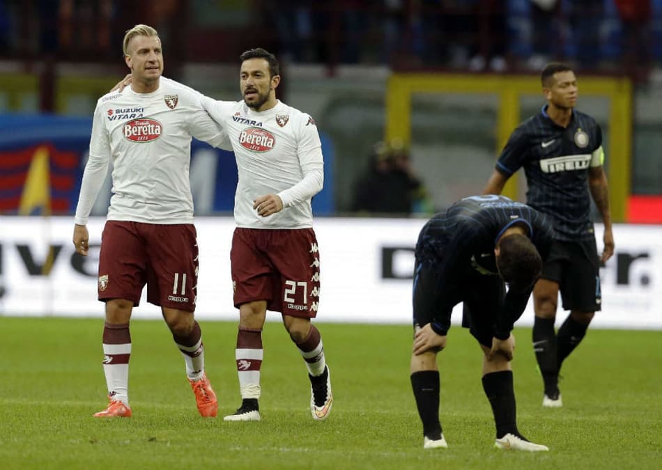 Vasco conversa com atacante Maxi López e espera anunciá-lo em breve