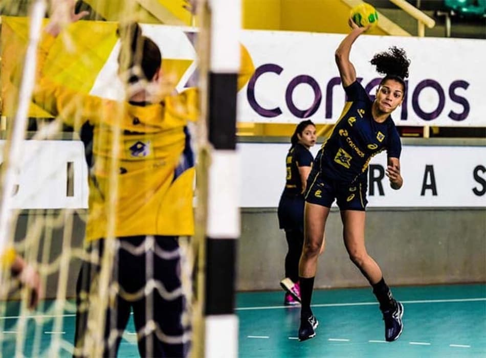 Fran supera cortes para disputar sua primeira Olimpíada no handebol
