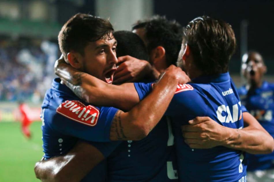 Números da Bola: Estatísticas de Cruzeiro 4×2 Internacional