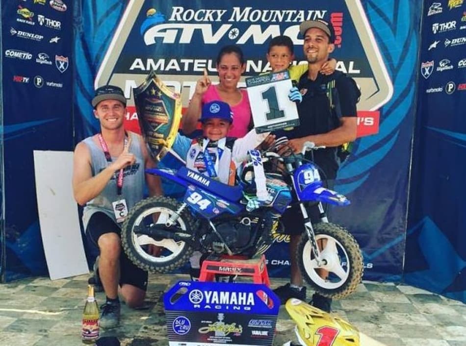 Brasileiros ficam entre os dez melhores do Loretta Lynn