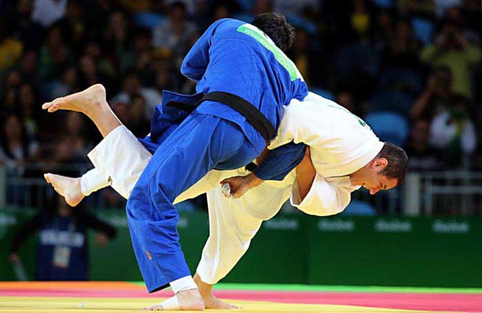 Rafael Silva perde duas lutas, e Brasil deixa Baku com apenas uma medalha