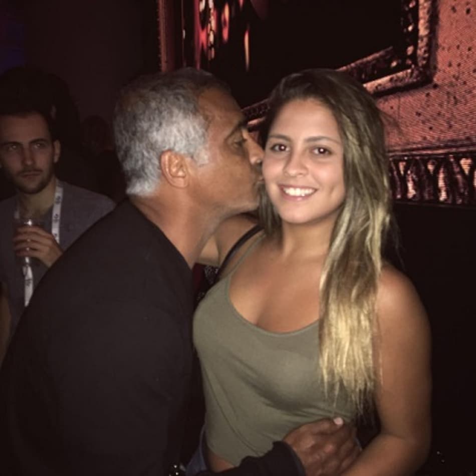 Está de parabéns! Romário homenageia filha pelo aniversário