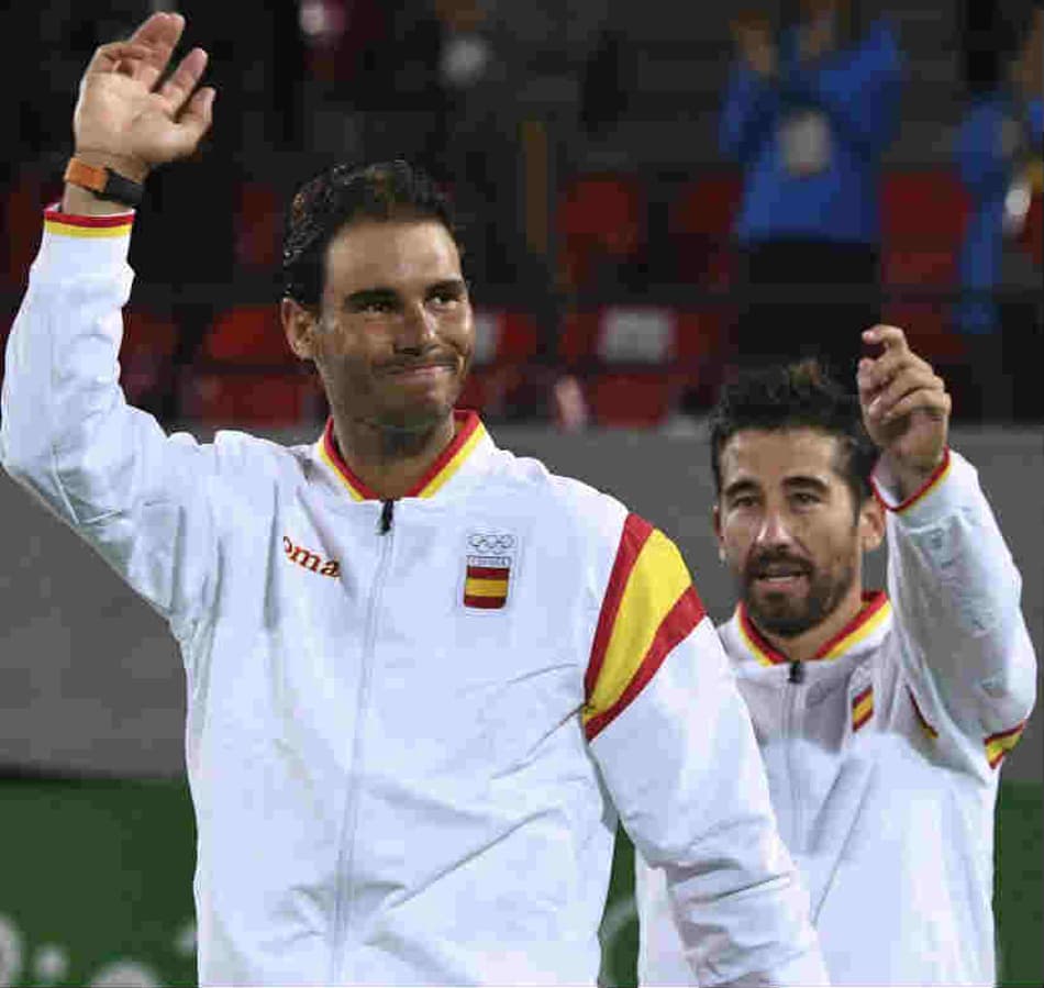 Nadal e Busta são campeões de duplas em Pequim