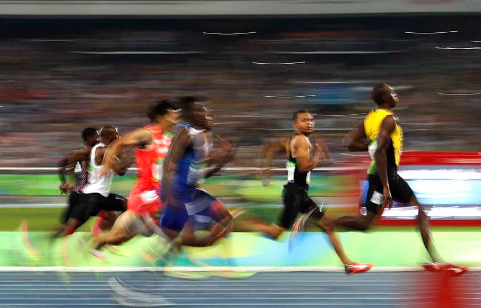 ‘Usain Bolt corre. E a gente corre atrás dele…’