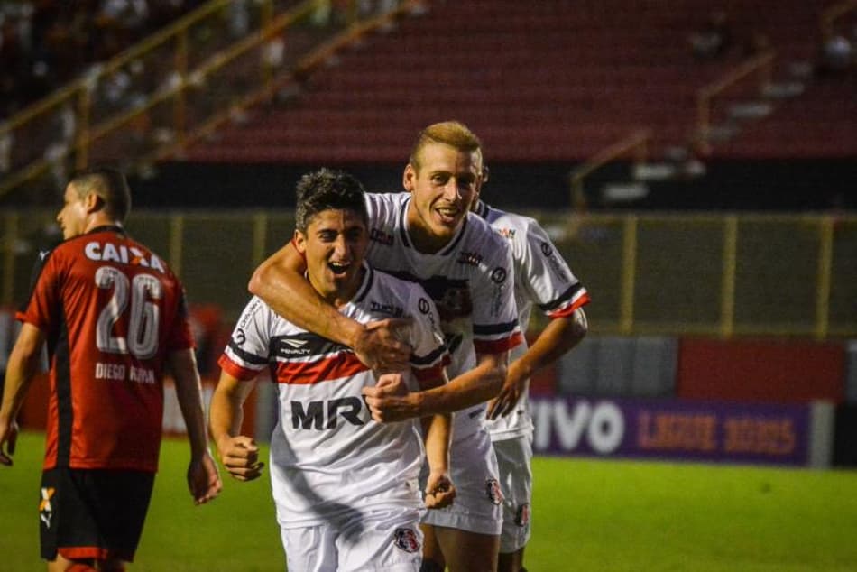 Após gol na estreia, Pisano espera ter deixado boa impressão para Doriva