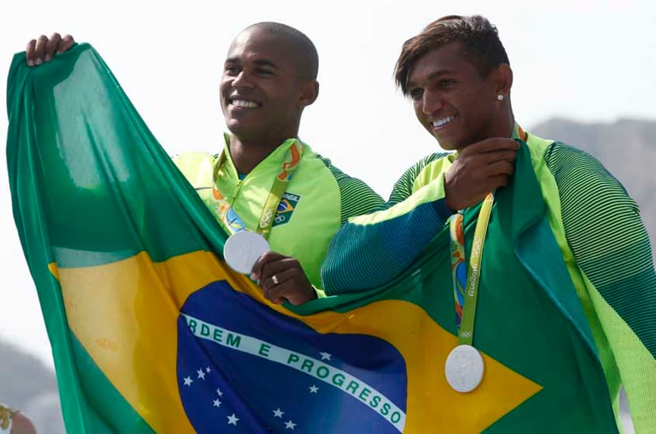 'Trancado' por técnico, Isaquias quer 'libertação' e pede férias até janeiro
