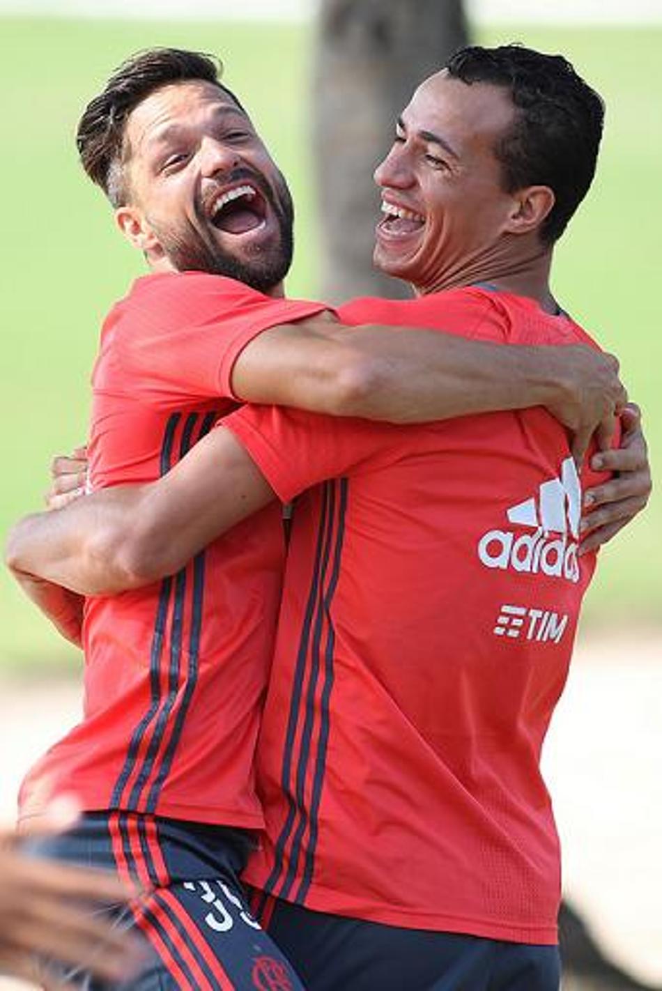 Flamengo aposta em nova dupla para duelo contra o Grêmio