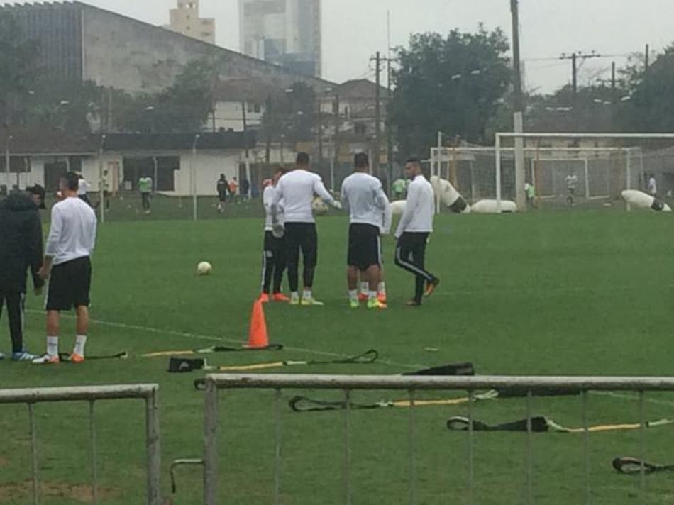 TEMPO REAL: Santos treina para encarar o Vasco pela Copa do Brasil