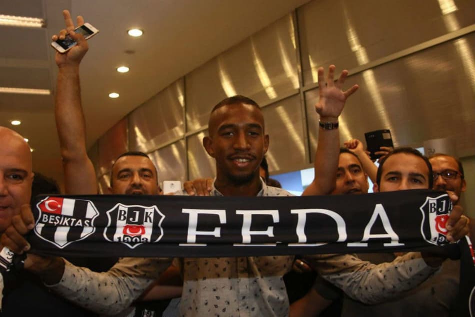 Novo reforço do Besiktas, Talisca é recebido com euforia na Turquia