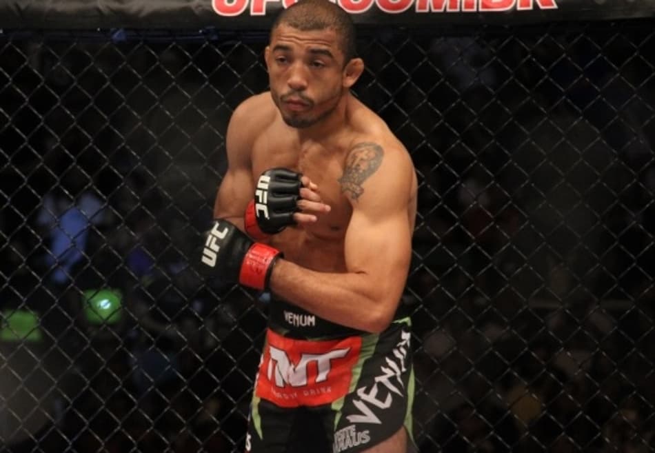 José Aldo alfineta Conor McGregor: 'Vai correr mais uma vez'