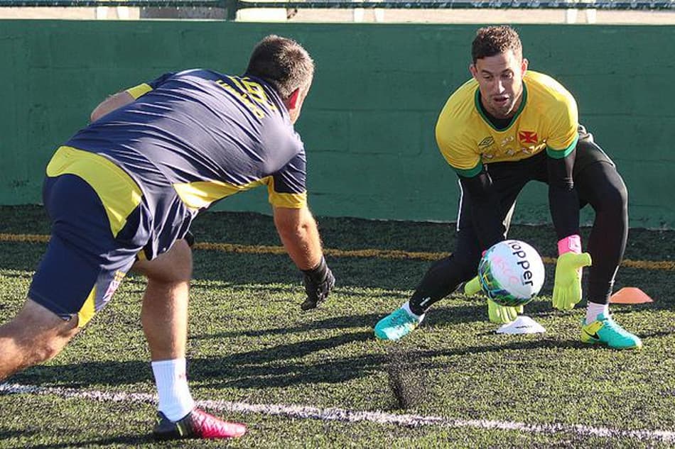 Mais atenção aí! Gols sofridos no início se tornam dilema para o Vasco