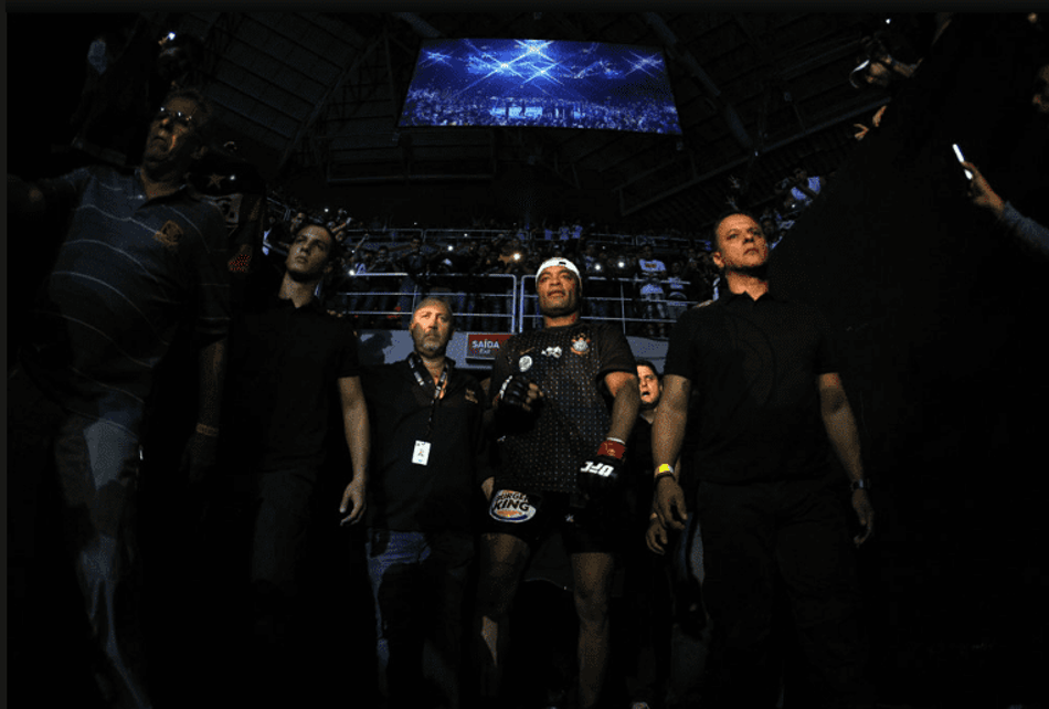 Anderson Silva fez a luta principal do show histórico ocorrido no Rio
