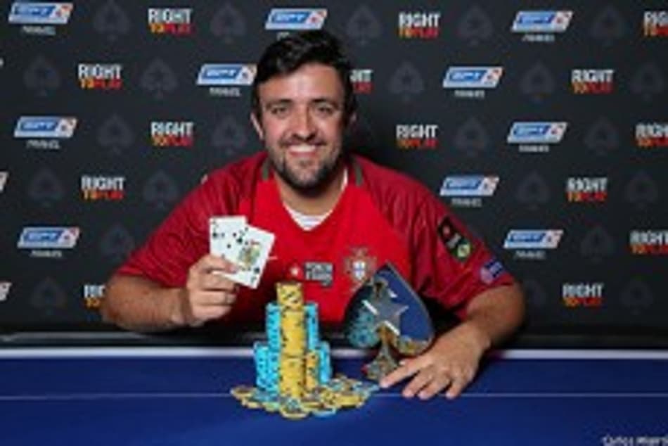 EPT Barcelona: André Akkari fica com o título do Right to Play Charity