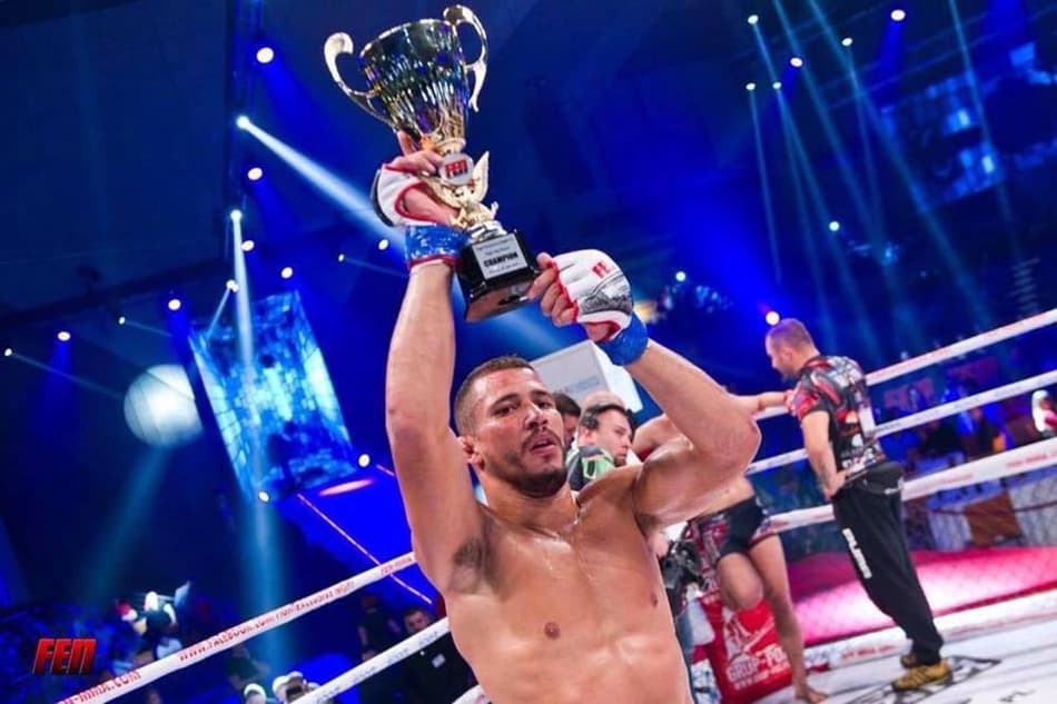 Há seis anos invicto, Igor Chatubinha diz estar vivendo o auge de sua carreira