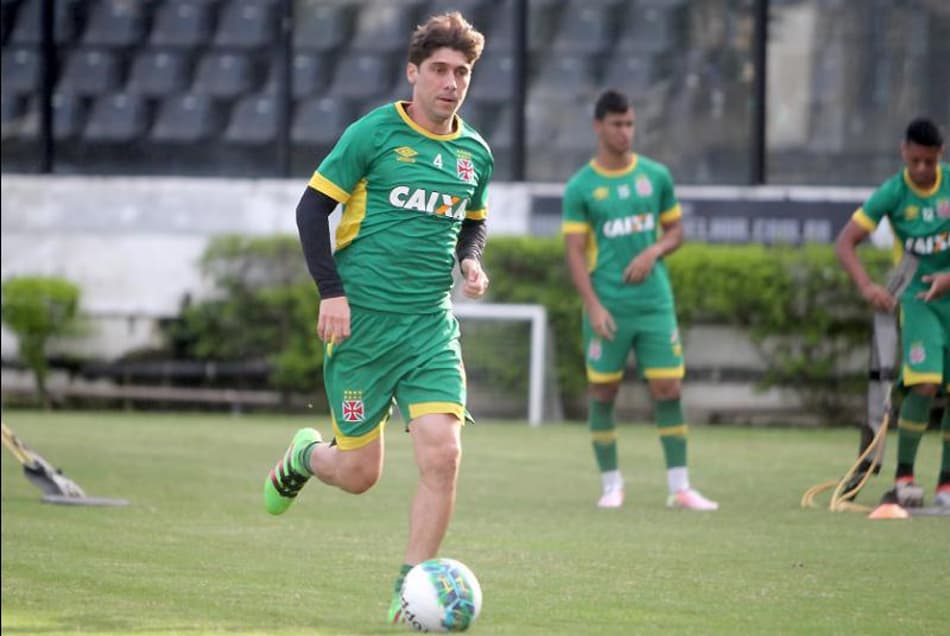 Vasco tem 14 jogadores em fim de contrato