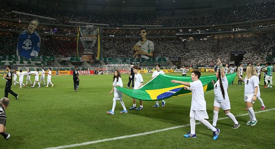Gol Norte durante a final da Copa do Brasil. Setor ficará fechado depois da punição do STJD