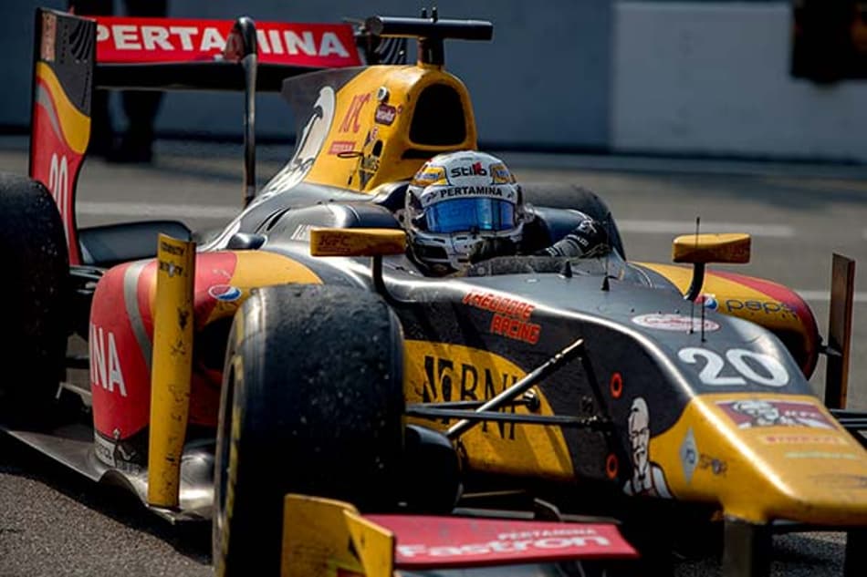 Giovinazzi larga em último e vence em Monza na corrida 1 da GP2