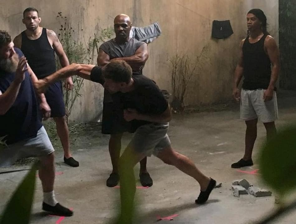 Fabricio Werdum participou de filme ao lado de Tyson, Roy Nelson e Ronaldinho Gaúcho