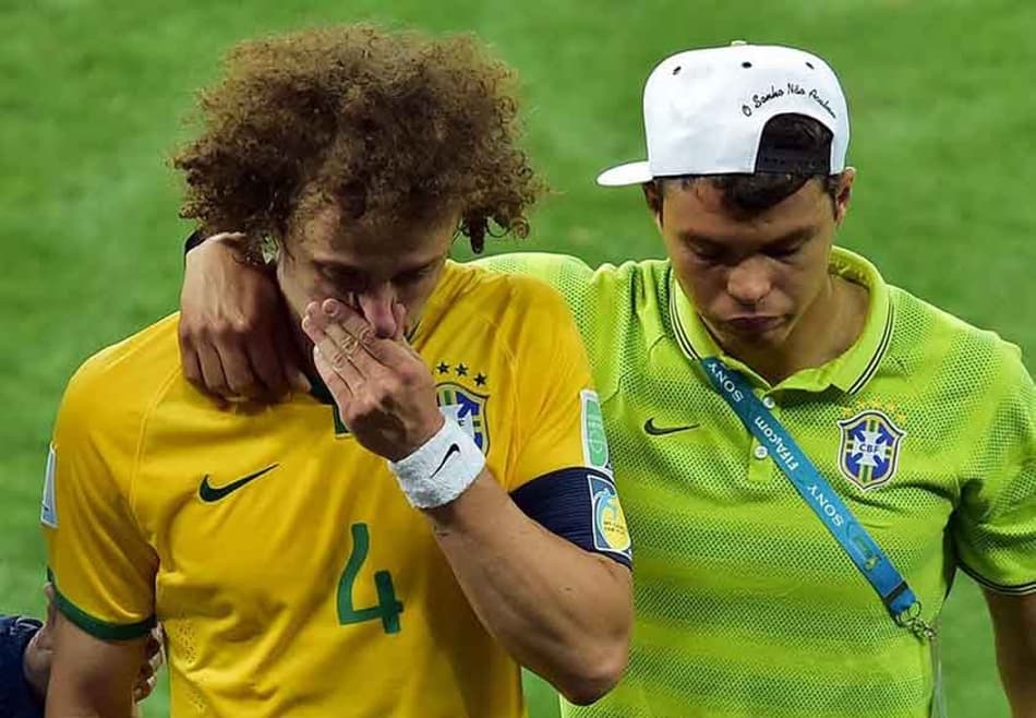David Luiz chorando depois do 7 a 1