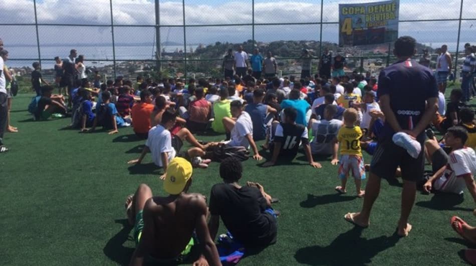 Douglas - Tricolor na Comunidade (Foto: Divulgação/Fluminense F.C.)