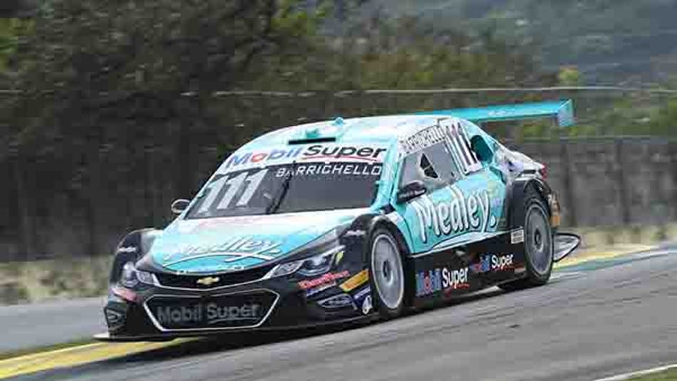 Em segundo, Barrichello elogia "pupilo" Fraga e comemora reação no campeonato