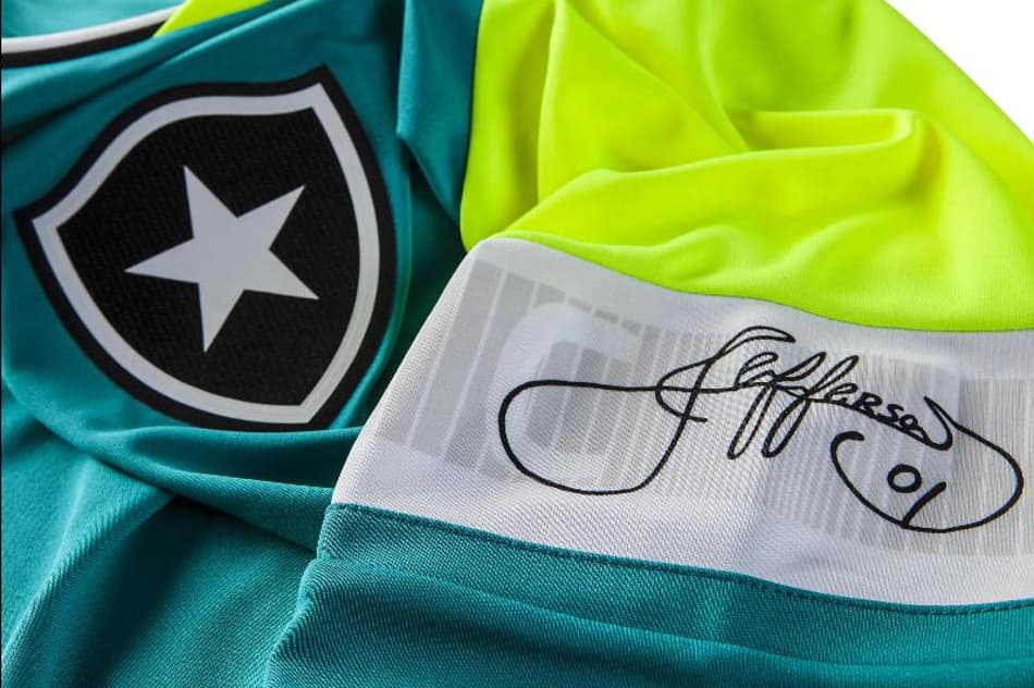 Segunda Pele mostra detalhes de camisa especial lançada para o goleiro Jefferson