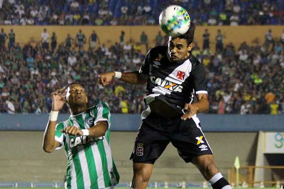 ATUAÇÕES: Mattos e Martin Silva são os melhores no empate do Vasco