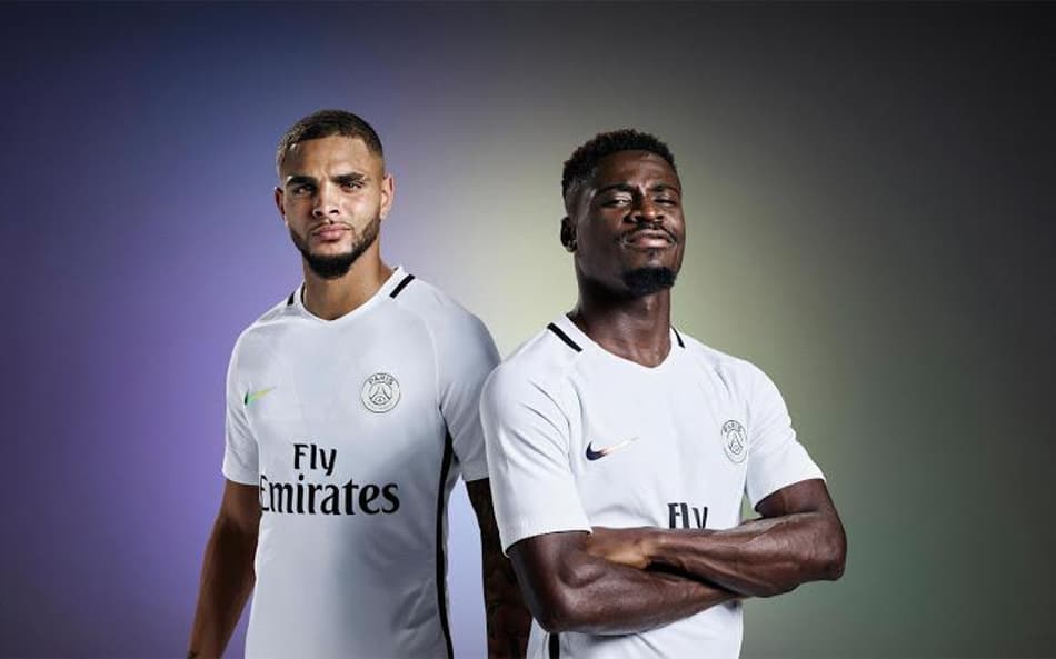 É oficial! PSG divulga imagens do seu terceiro uniforme