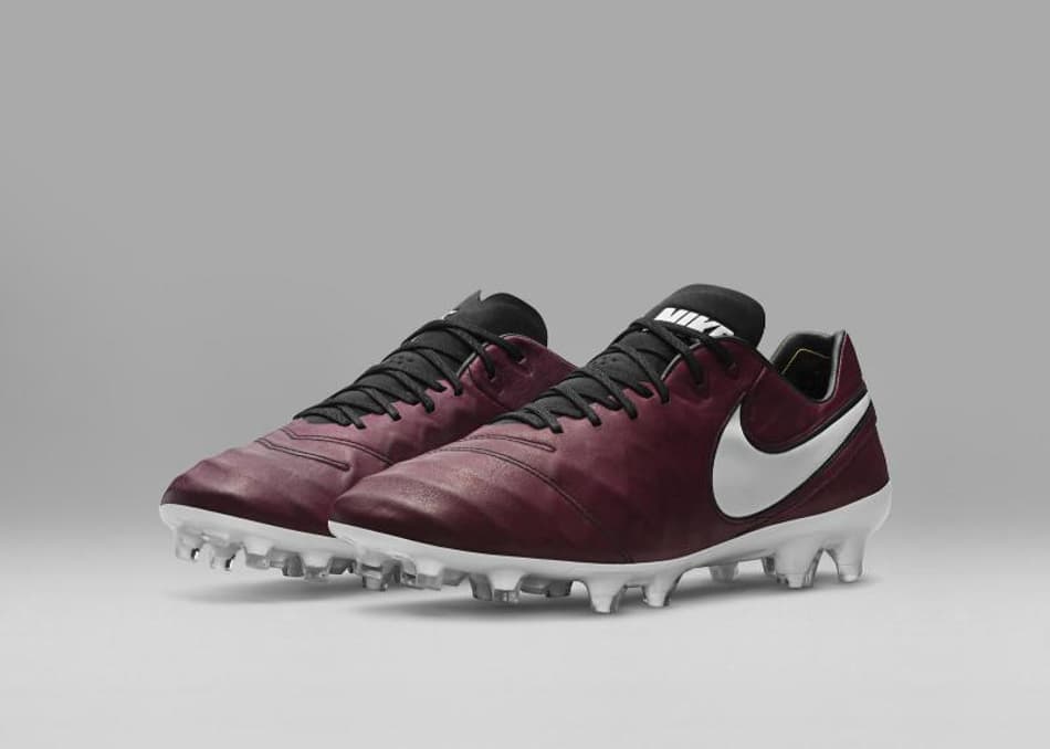 Inspiração nos vinhos! Pirlo ganha chuteira exclusiva da Nike