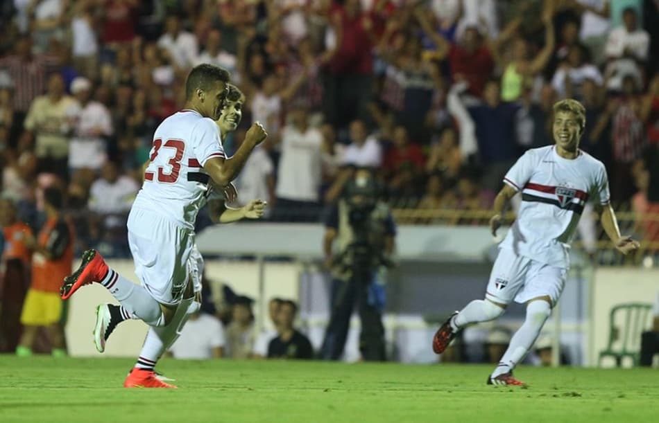 Blog do Garone: Assista a um golaço de Felype Hebert, novo reforço do sub-20 do Vasco