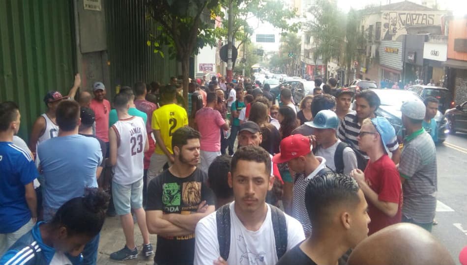 Alta procura por ingressos e sistema falho causam tumulto a santistas