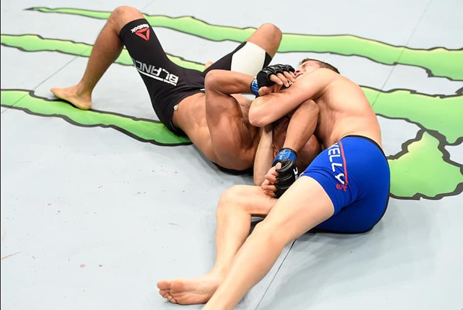 Finalização relâmpago rende bônus de R$ 165 mil no UFC Hidalgo